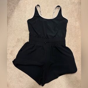 Abercrombie and Fitch traveler romper size medium